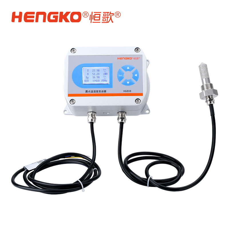 環(huán)境試驗箱配備溫濕度變送器：精準模擬環(huán)境的核心保障?！